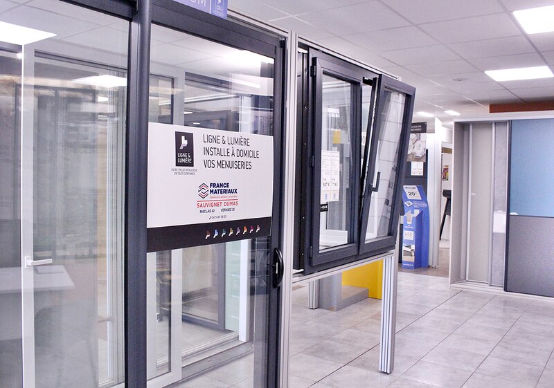 L'espace Ligne & Lumière de l'agence France Matériaux de Maclas