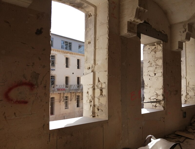 Chantier de réhabilitation de la prison Sainte-Anne à Avignon (Vaucluse) par LC2I, Fabre/Speller, Huit et demi et Girard