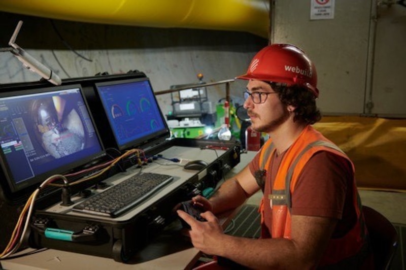 Opérateur du rover Axel sur le chantier du Lyon-Turin