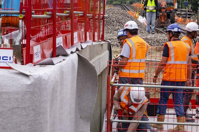 Grand Paris Express : le couloir d’accès à la future gare de Créteil-L’Echat vient d’être mis en place «au chausse-pied»