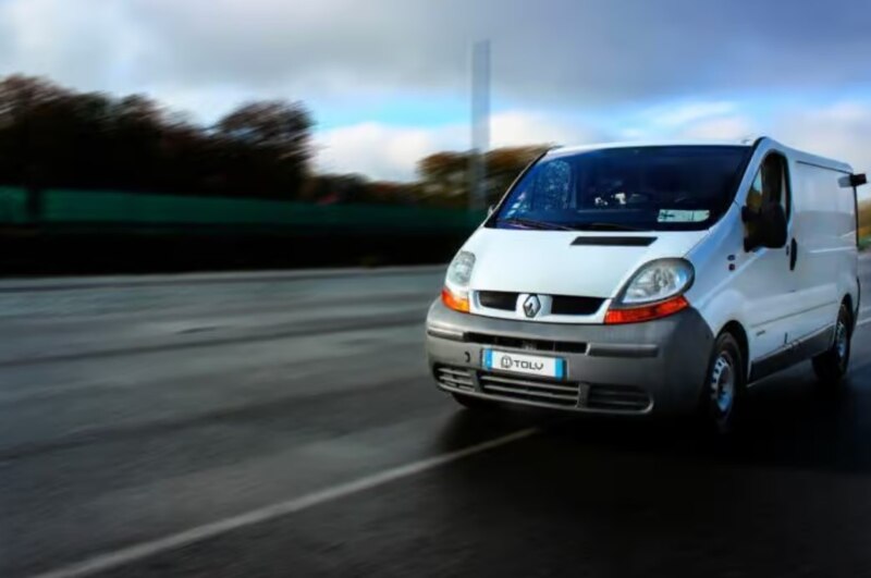 Tolv et Renault
