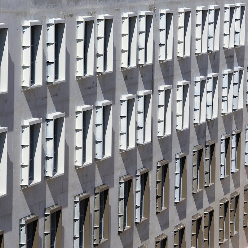 3.Chantier Baumettes 3 à Marseille_façade bâtiment cellules