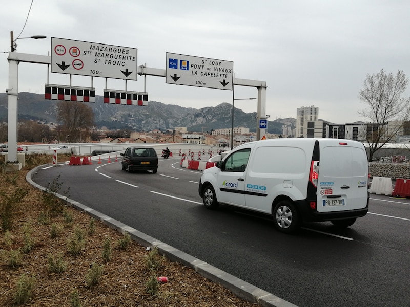 Pont doublé sur l'Huveaune à Marseille