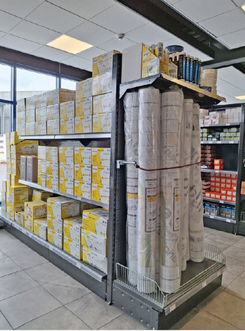 Sfic expose ses accessoires platre-plafond-isolation en libre-service