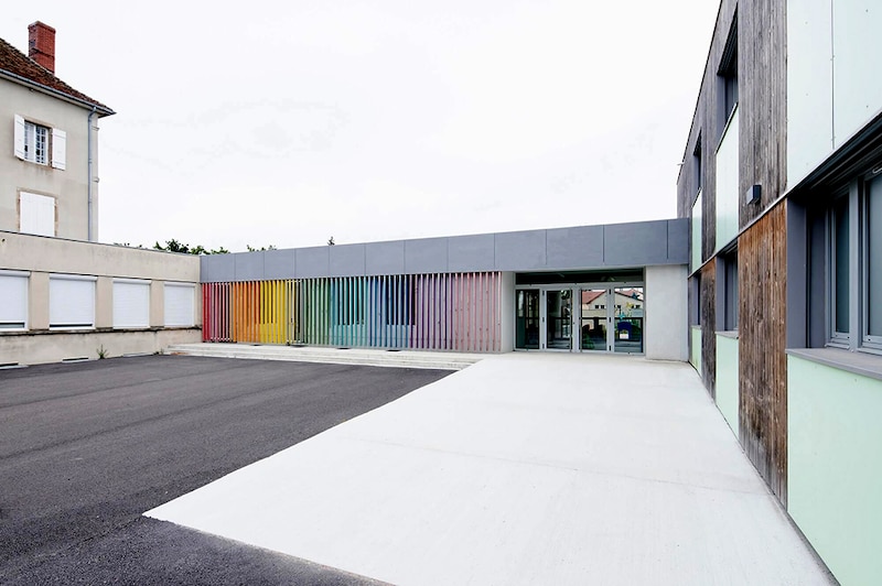 Transformation d’un ancien restaurant d’Ehpad en microcrèche à Couches (Saône-et-Loire), Burlat & Vega. Architectes