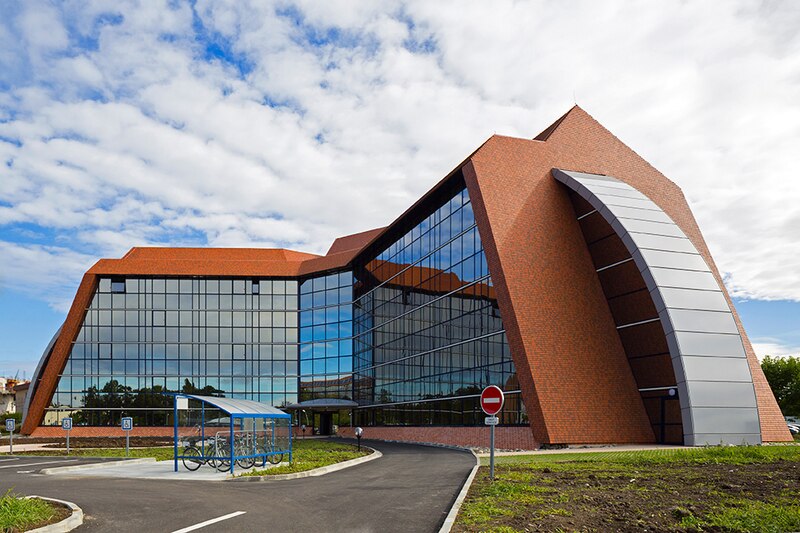 Centre scientifique et technique Jean-Féger à Pau (Pyrénées-Atlantiques)