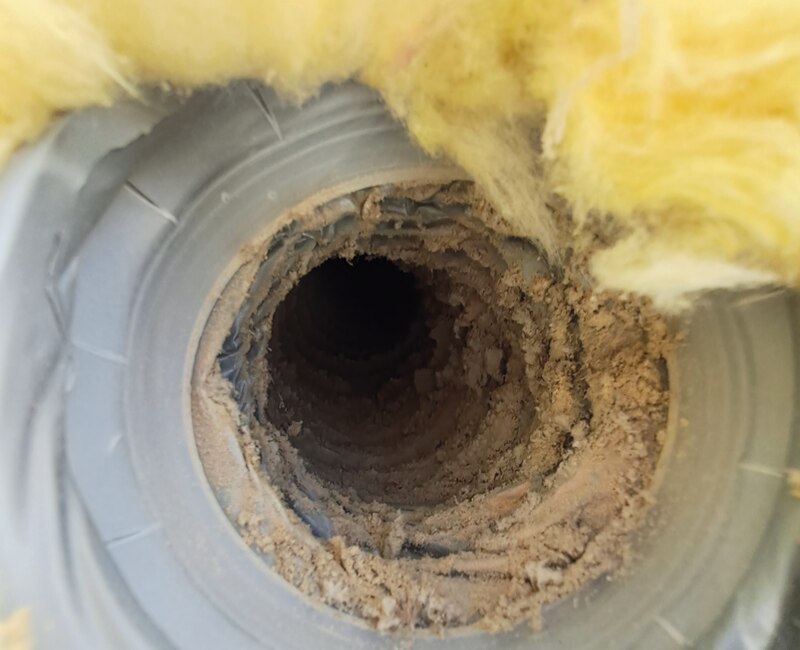 Conduit de ventilation encrassé