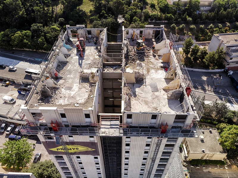 Marseille : démolition par grignotage de la tour K de la cité de la Castellane