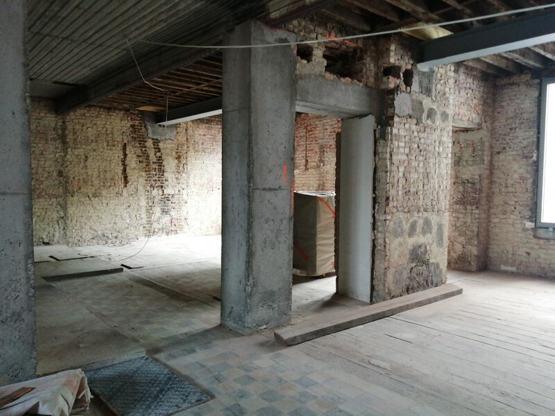 Chantier de réhabilitation d'une résidence étudiante de style néogothique à Lille (Nord)