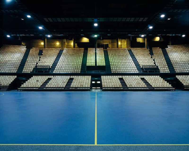 Stadium de Vitrolles de Ricciotti: sport et spectacles