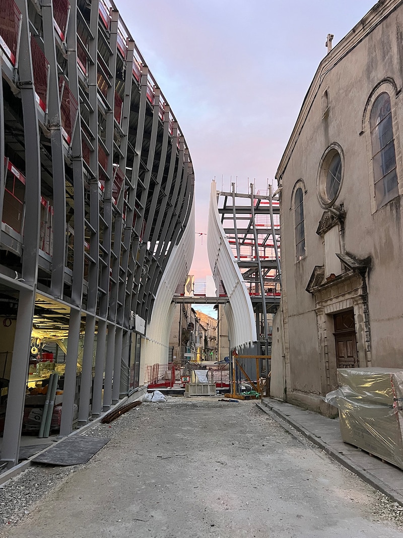 Chantier du palais des congrès de Nîmes (Gard) - Charpente métallique