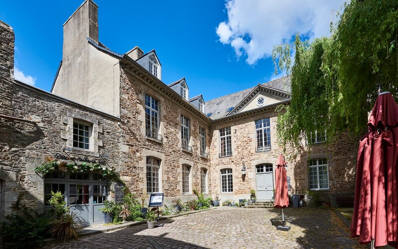 Bâtisse Perlépampille/Groupe Janneau