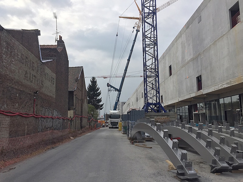 Chantier du Lillenium de Lille: composite ciment verre