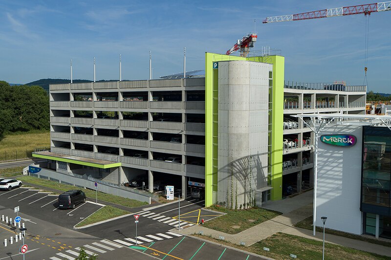 Le parking de l’industriel Merck à Molsheim (Bas-Rhin)