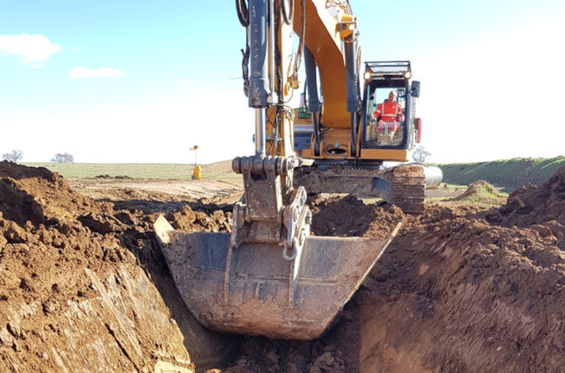 Ce godet-trapèze e été fabriqué sur mesure pour le chantier de Saint-Thibéry (34)