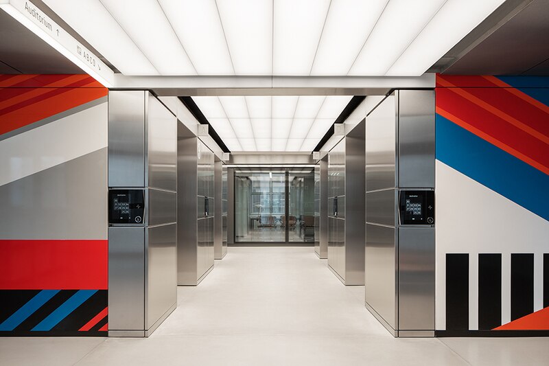Réhabilitation du socle de la tour nord de la Grande Arche par Franklin Azzi Architecture
