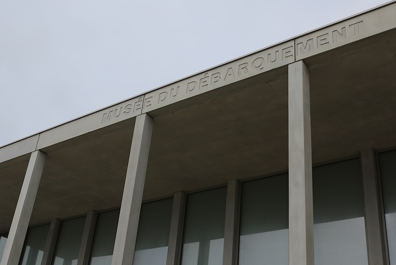 Le nouveau musée du Débarquement à Arromanches (Calvados) : façade