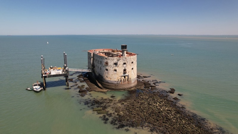 Chantier de Fort Boyard - Les anciennes protections ont disparu
