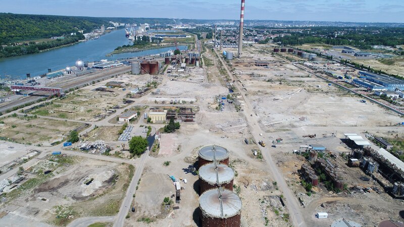 Chantier de dépollution du site Petroplus à Petit-Couronne près de Rouen (Seine-Maritime)
